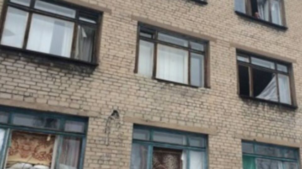 Без электричества и большей части инфраструктуры медицинский персонал до сих пор находит возможность справляться