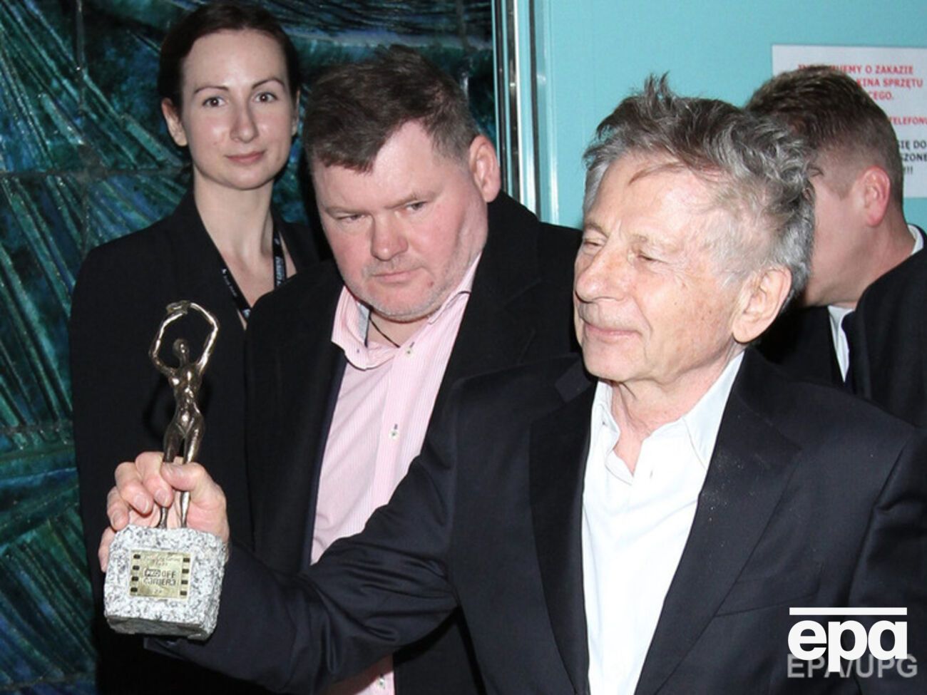 Эту награду получают за "художественную независимость и создание собственной ниши в искусстве"