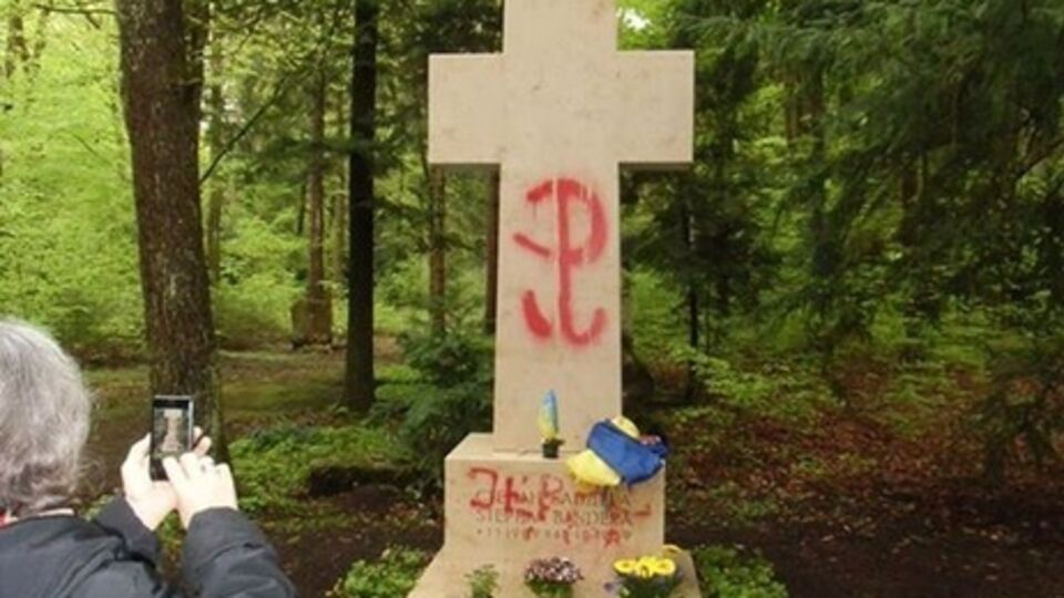 Лидер ОУН(б) Романов: Осквернение могилы Бандеры – спланированная акция российских неонацистов