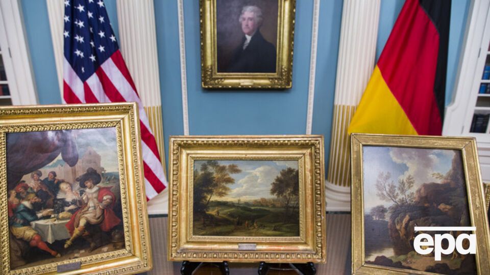 Уникальные полотна во время войны были выиграны в покер или куплены на рынке