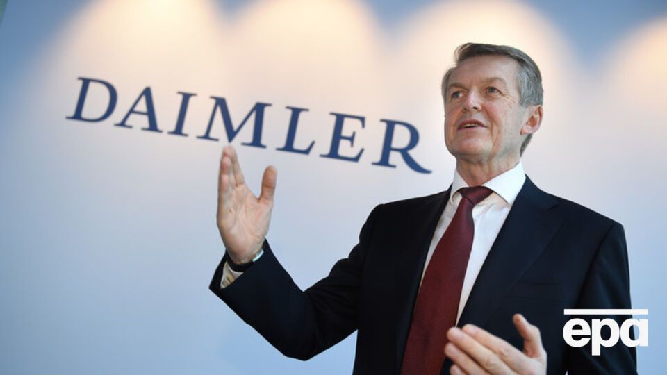 Компания Daimler выпустит на дороги самоуправляющиеся грузовики