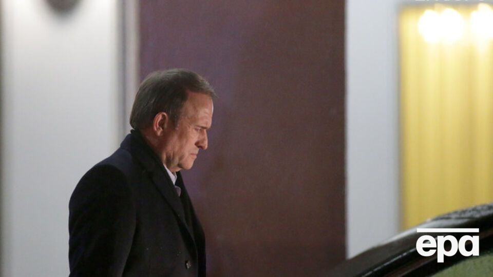 Пресс-служба Петра Порошенко не сообщала, что Виктор Медведчук будет представлять Украину в Минске