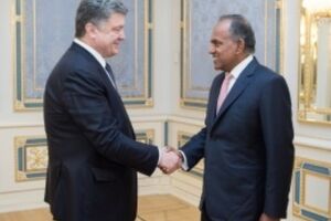 Президент Украины Петр Порошенко провел встречу с главой МИД Сингапура К.Шанмугамом