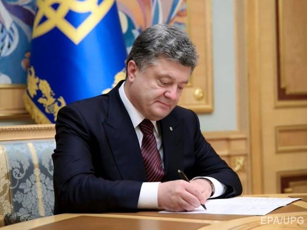 Порошенко подписал указа, отправляющий в запас мобилизованных