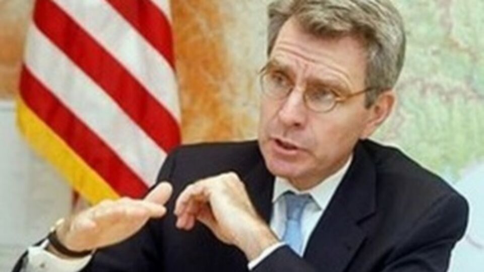 Пайетт: США поддерживают суверенитет и территориальную целостность всей Украины