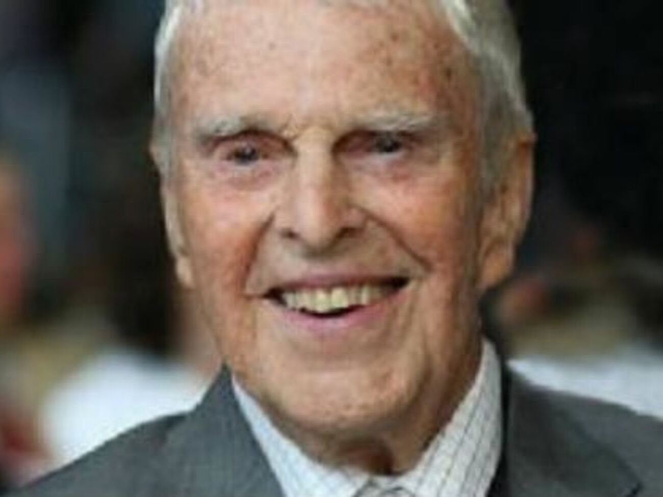 Холдерер переехал в США после Второй мировой войны