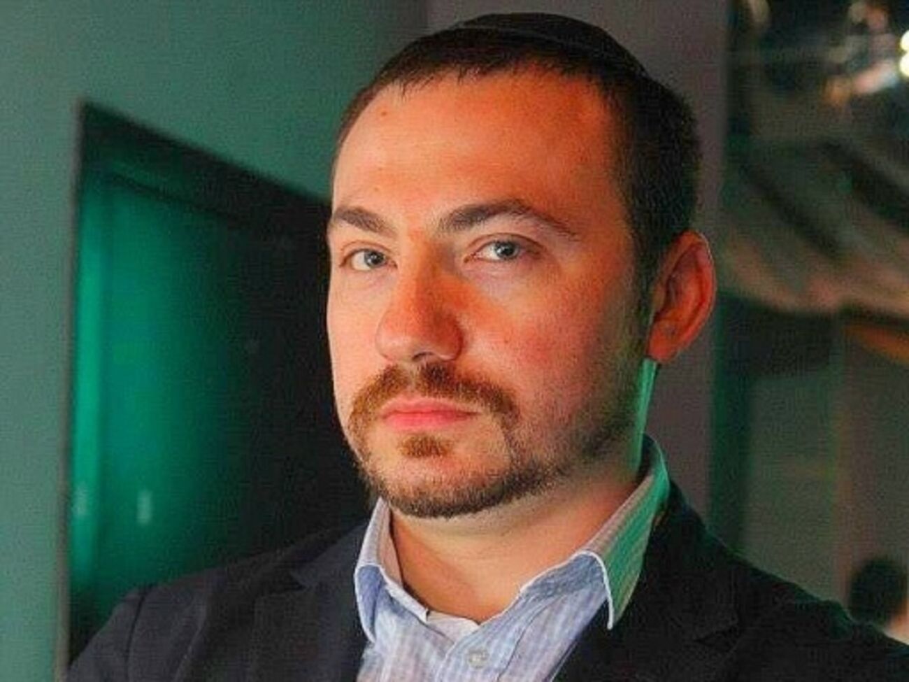 Хазин: Нам хочется проснуться завтра в европейской стране с нормальными судами и полисменами. Но это процесс длительный