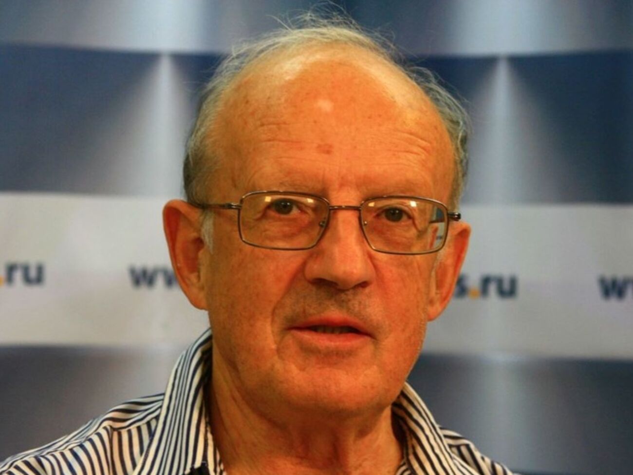 Пионтковский: Если Путин начнет наступление, Обама будет вынужден поставлять оружие Украине, включая противотанковые ракеты