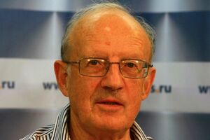 Пионтковский: Если Путин начнет наступление, Обама будет вынужден поставлять оружие Украине, включая противотанковые ракеты