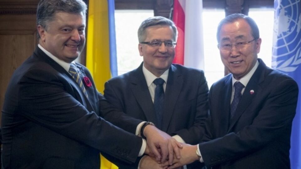 Порошенко провел встречу с Пан Ги Муном и Коморовским