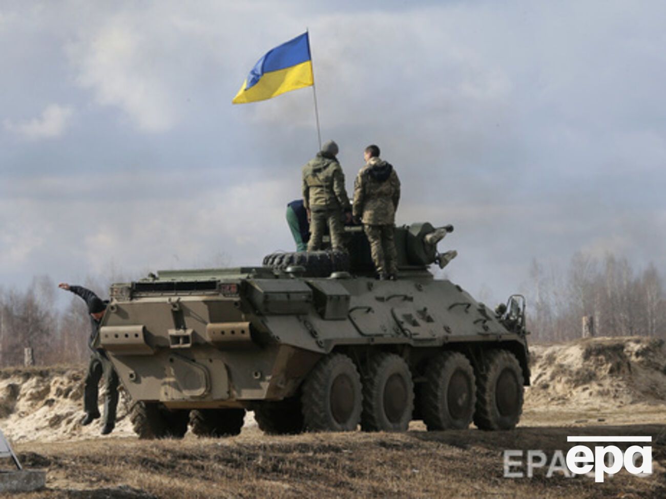 Пресс-центр АТО: Боевики обстреляли украинские позиции в районе Опытного и шахты Дутовка