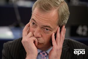 Фарадж, тем не менее, остается депутатом Европарламента от UKIP