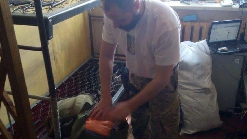 "Правый сектор": ДУК ПС выгоняют из учебного центра в "Десне"