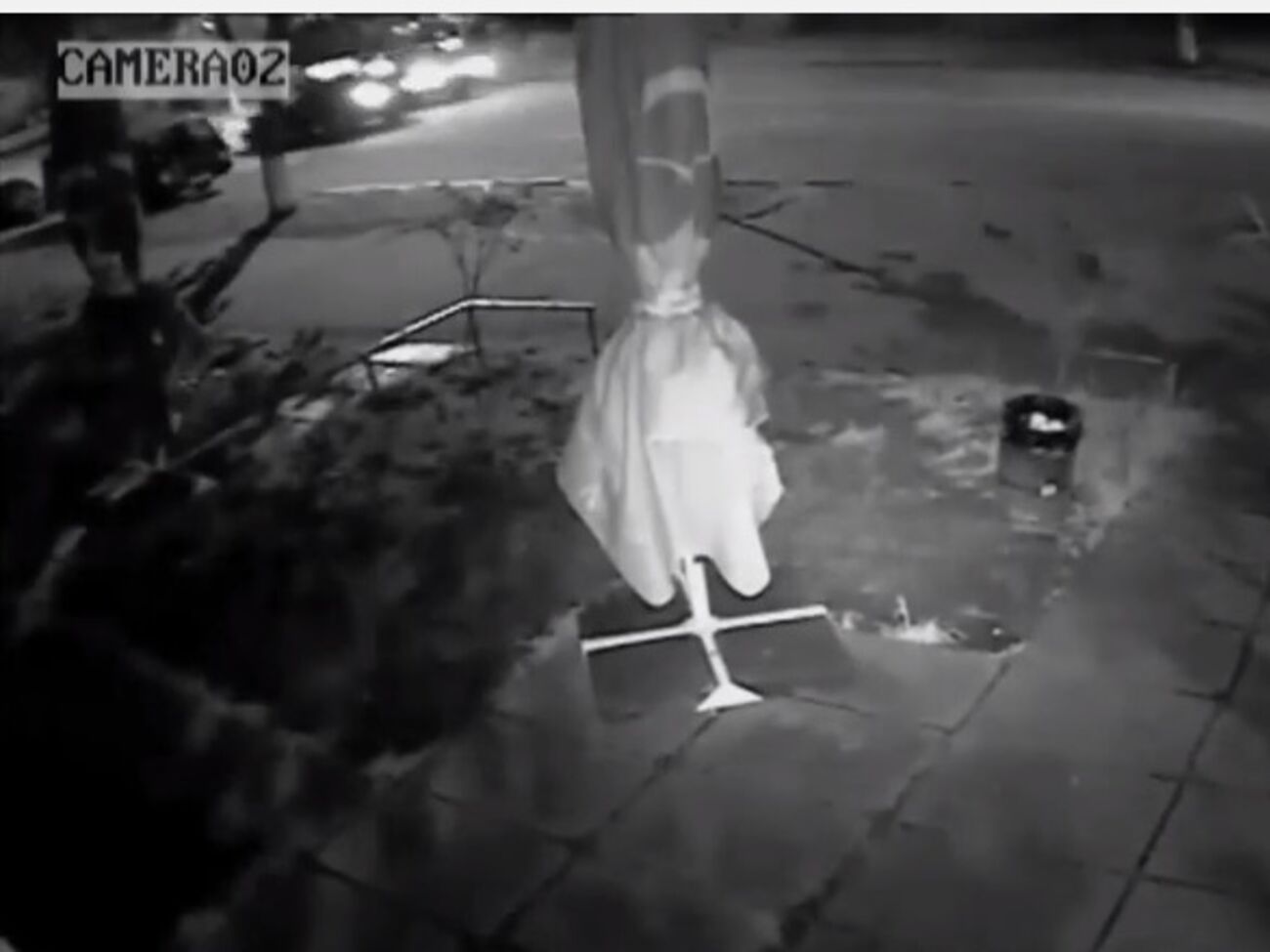 Убийство работников милиции в Киеве записала камера наблюдения. Видео