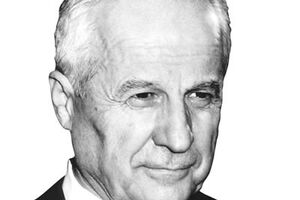 Кенану Эврену было 97 лет