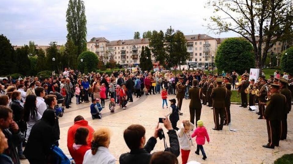 Литовский оркестр выступил в Голосеевском парке
