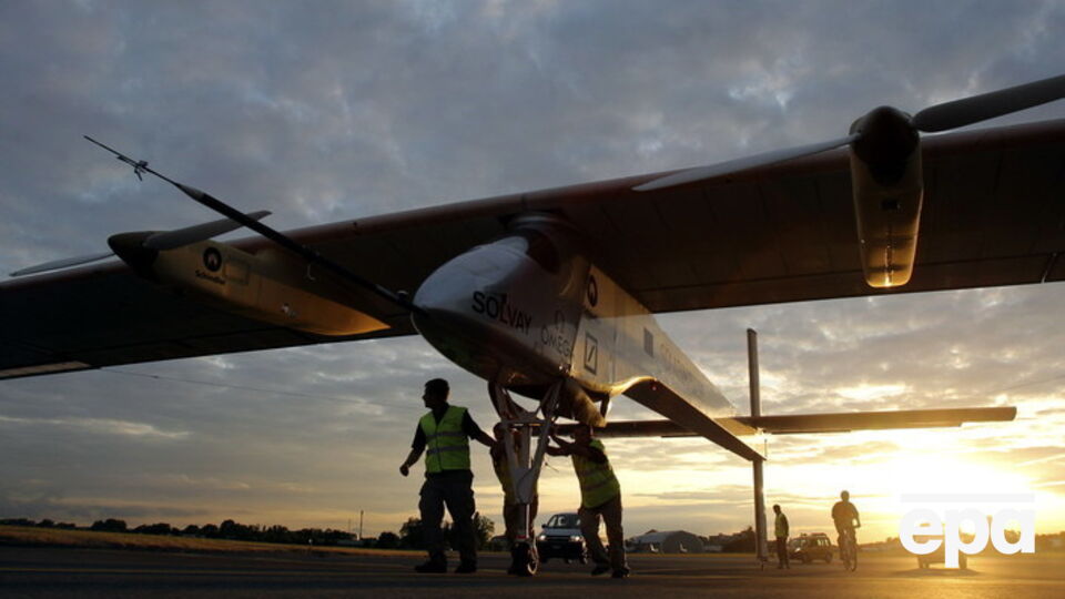 Продолжить перелет мешает плохая погода