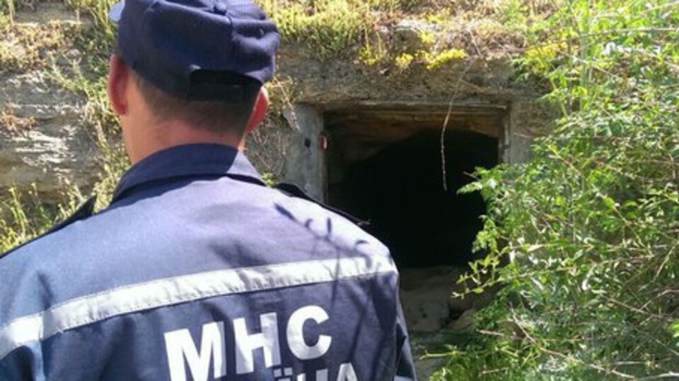 Трое подростков провели в катакомбах почти двое суток