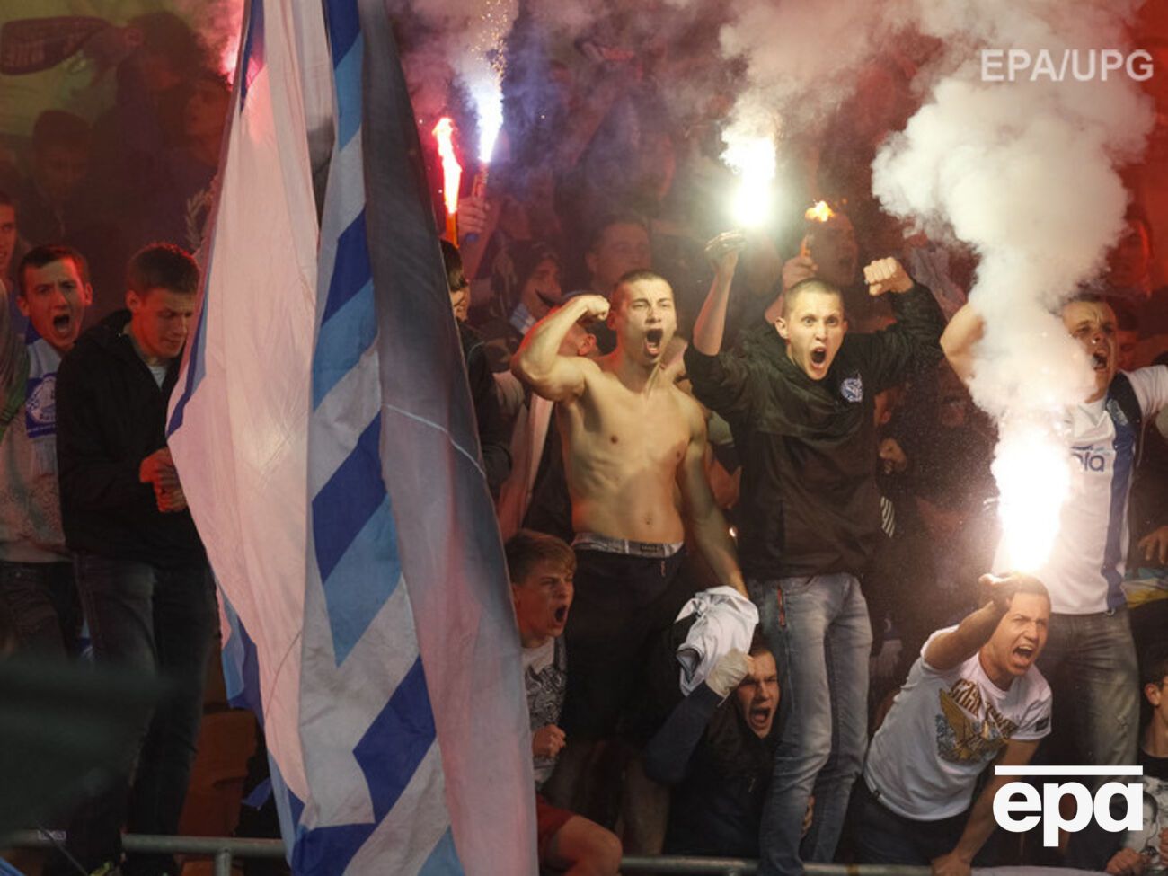 "Днепр" наказали за поведение болельщиков, большое количество желтых карточек и организационные недоработки