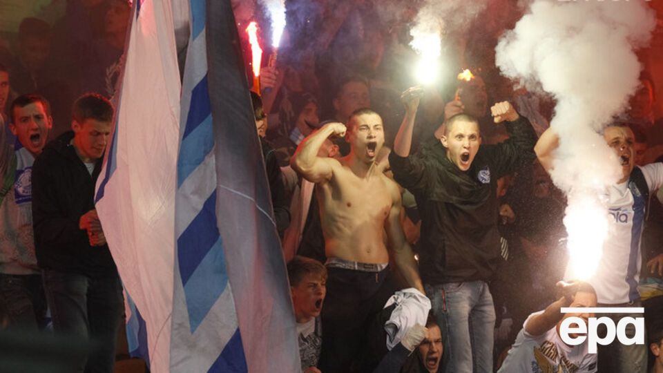 "Днепр" наказали за поведение болельщиков, большое количество желтых карточек и организационные недоработки