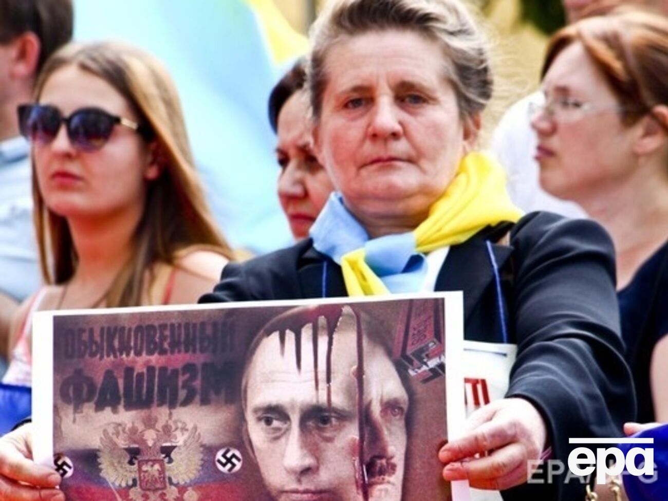 Путина в Италии встретили протестами