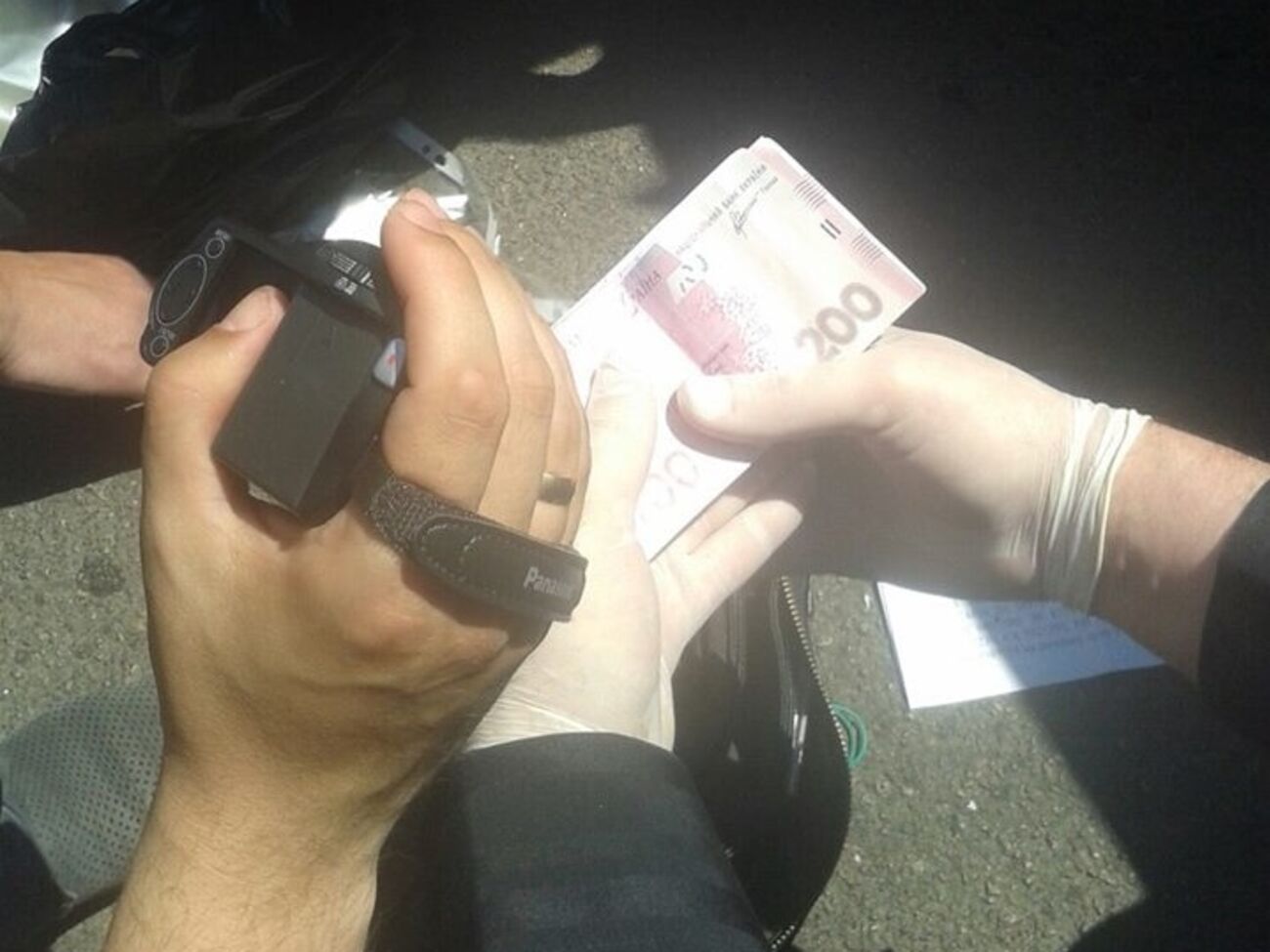 СБУ: Один из руководителей колонии задержан правохранителями при&nbsp;получении взятки в размере 5 тыс. грн