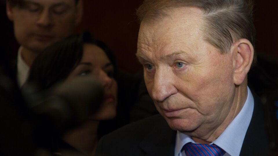 Леонид Кучма заявил, что представители "ДНР" и "ЛНР" не должны входить в трехстороннюю контактную группу по Донбассу