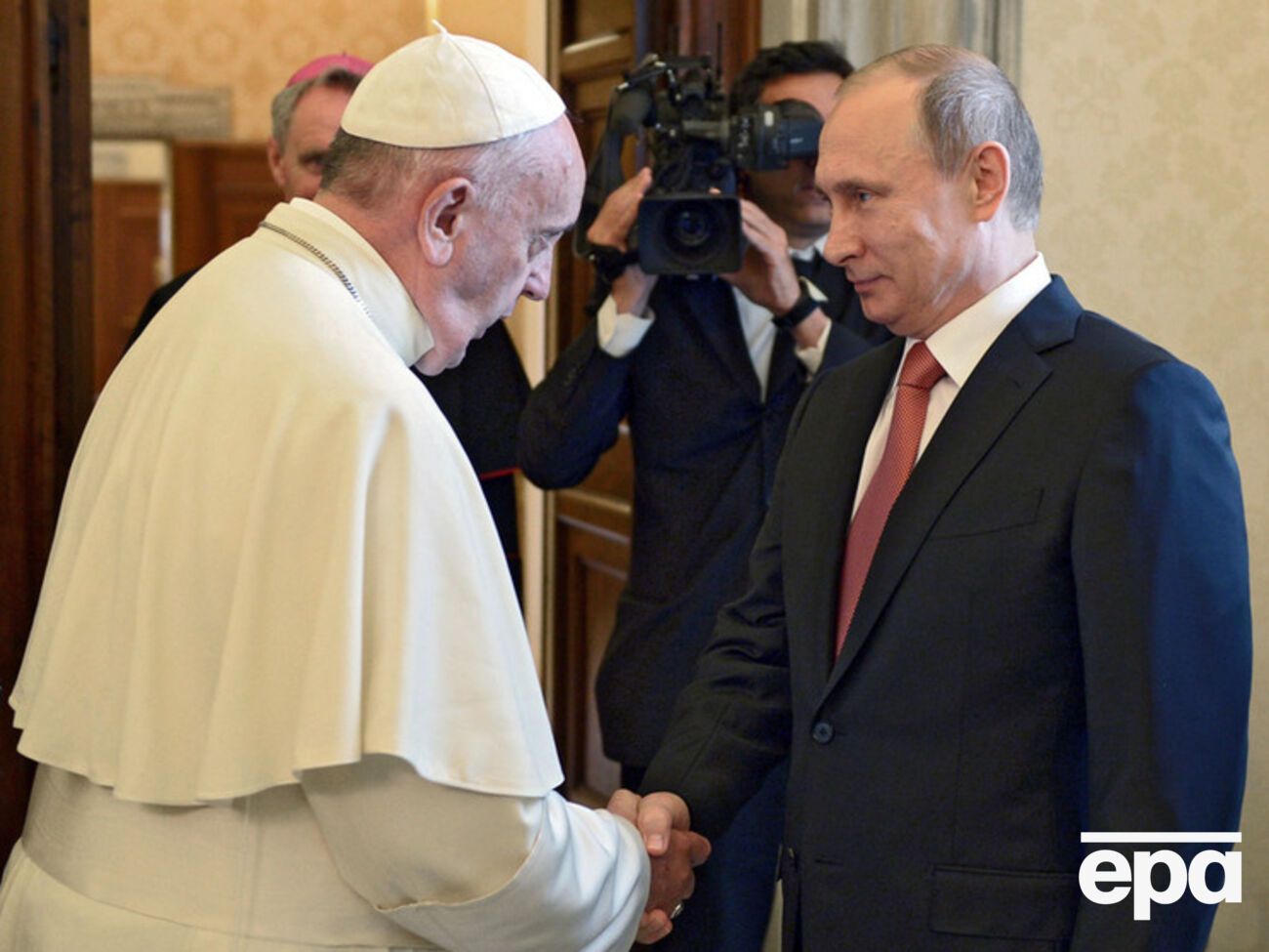 Президент России встретился с Папой Римским. Фоторепортаж