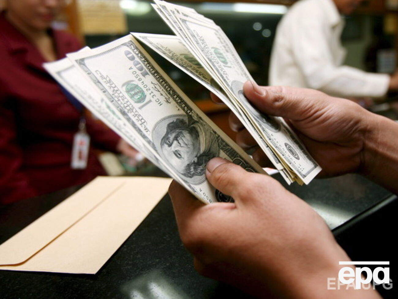 Военный сбор при покупке валюты с сегодняшнего дня отменен