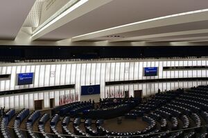 Европарламент призвал мир заняться военными преступлениями в Украине