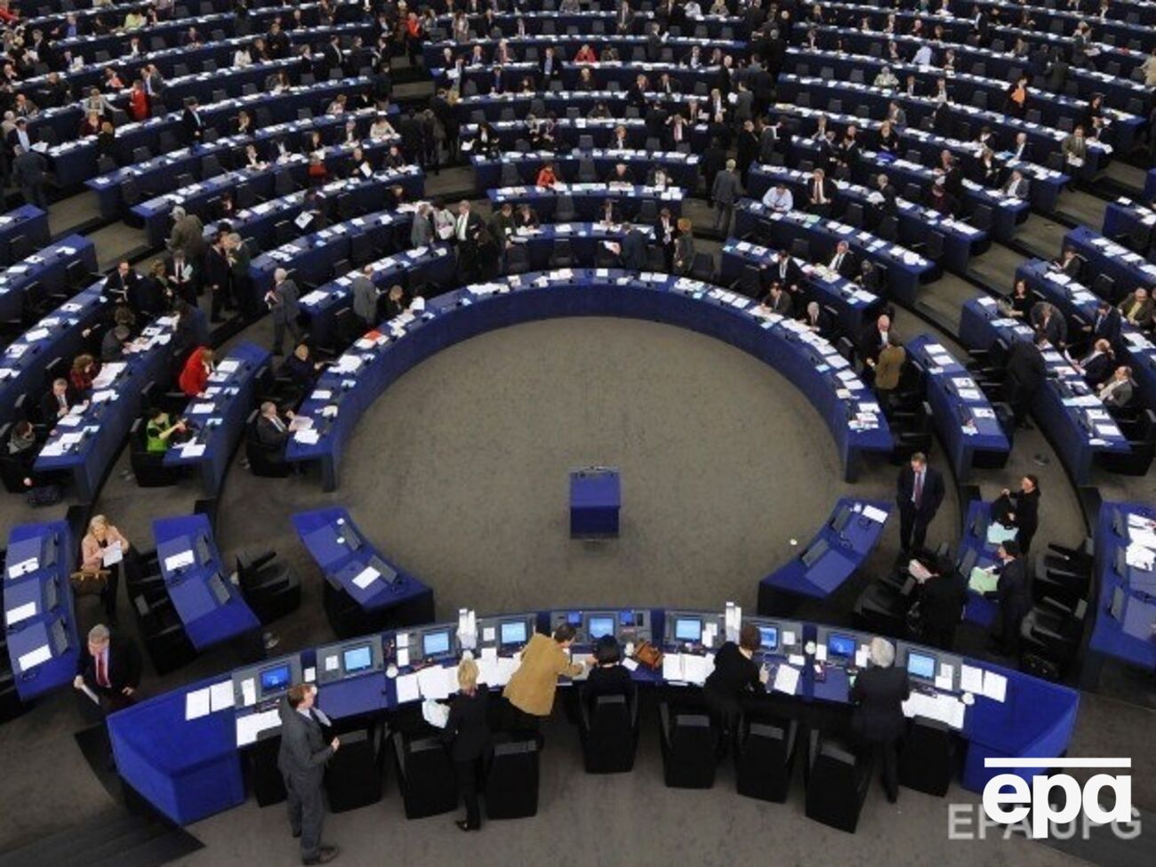 Европарламент обеспокоен ситуацией, сложившейся в Украине