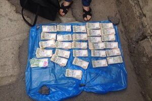 Чиновник задержан при получении взятки