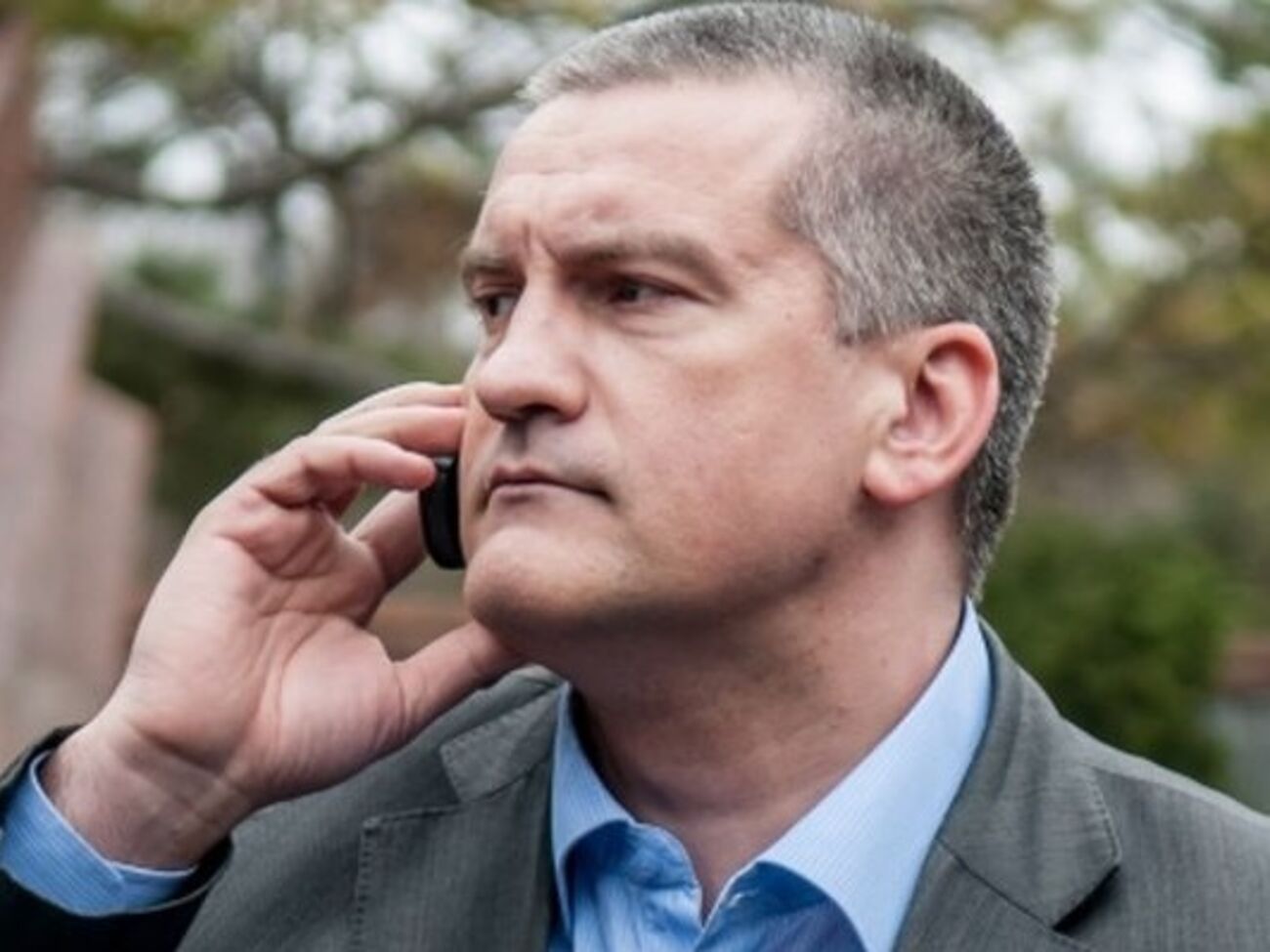 Аксенов недоволен качеством мобильной связи в Крыму