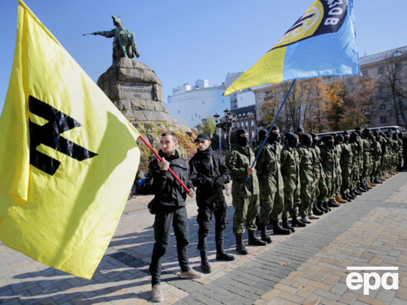 Конгрессмен-демократ Коньерс считает Украину нестабильным регионом, а полк "Азов" – неонацистским