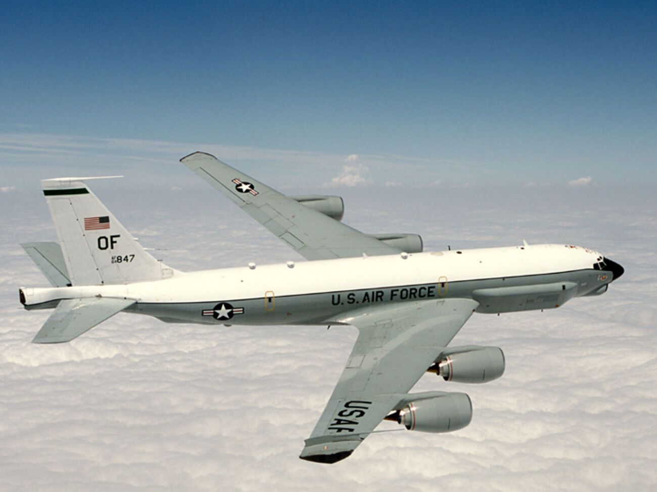 В апреле российский истребитель Су-27 пролетел в шести метрах от американского разведчика&nbsp;RC-135U.