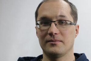 Юрий Бутусов: Противник занял угрожающую позицию и действительно может наступить. Но положение сохраняется больше года