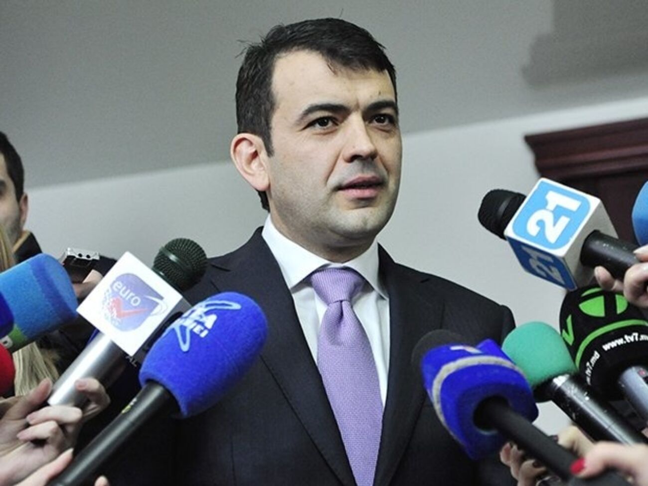 Габурич ушел в отставку добровольно