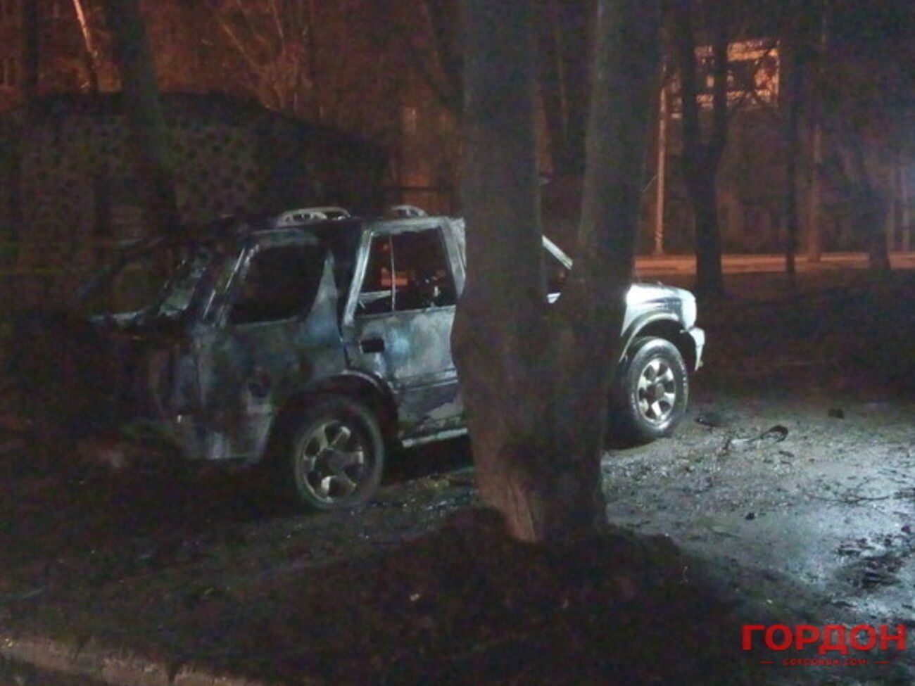 Доник:&nbsp;Сотрудники милиции неоднократно намекали, что поджоги волонтерских машин --- разборки внутри самих волонтеров