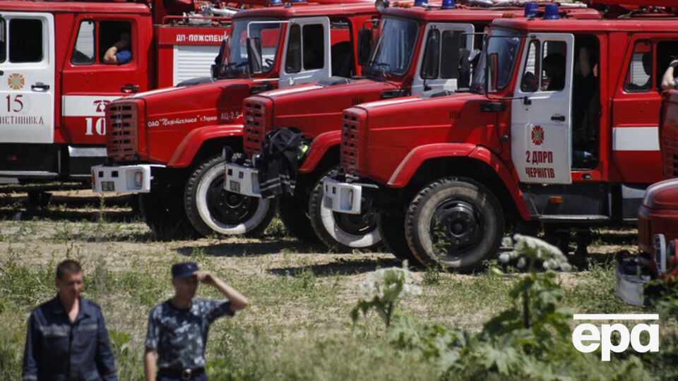 Пожар на нефтебазе потушили, заявили в ГСЧС