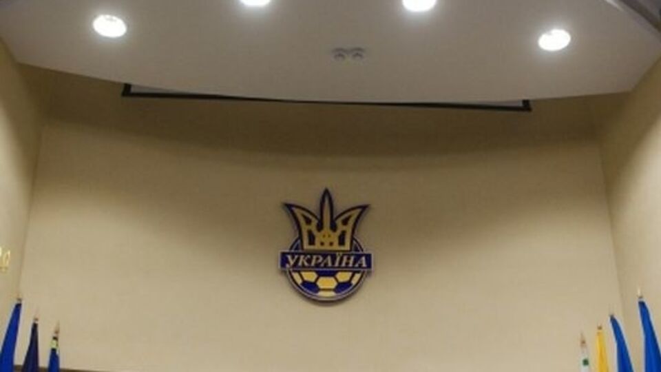 ФФУ оштрафовала клубы Премьер-лиги за невыполнение решений дисциплинарных органов