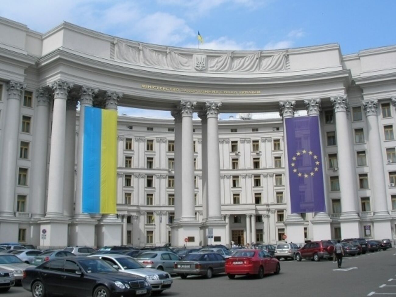 МИД Украины потребовал от РФ провести немедленное расследование инцидентов