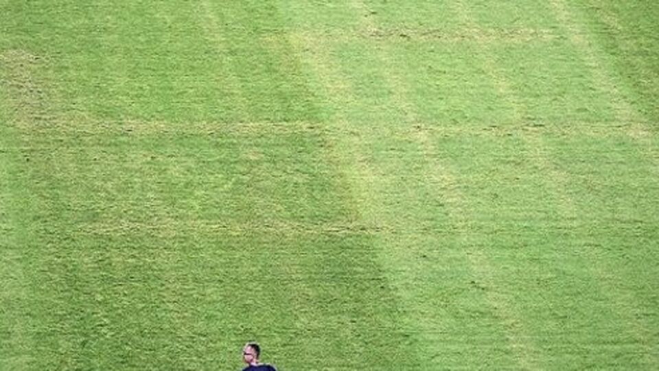 Свастика проявилась на газоне во время игры Хорватии против Италии