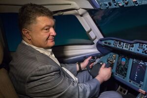 Порошенко планирует принять участиt во Всемирной авиационной выставке Le Bourget