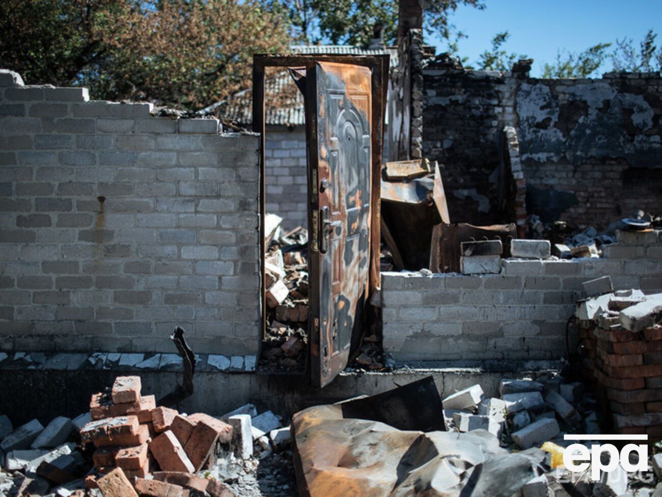 Боевики обстреляли Трехизбенку