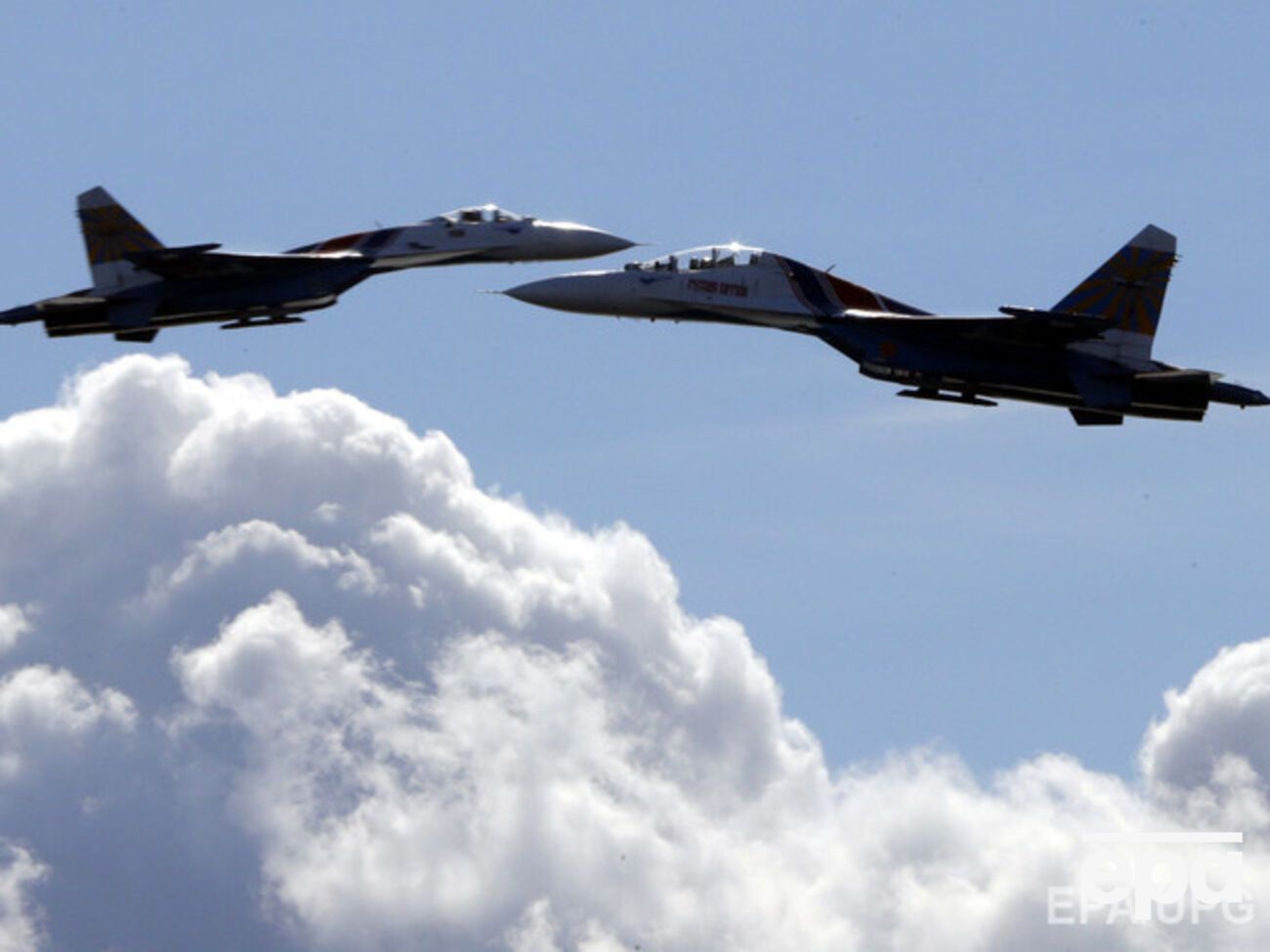 Российский самолет пролетел в 150 м над кораблями НАТО