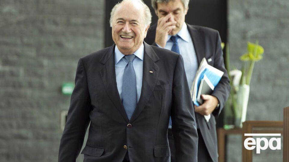 Блаттер может передумать уходить в отставку