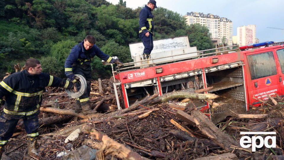 Власти Грузии борются с последствиями наводнения