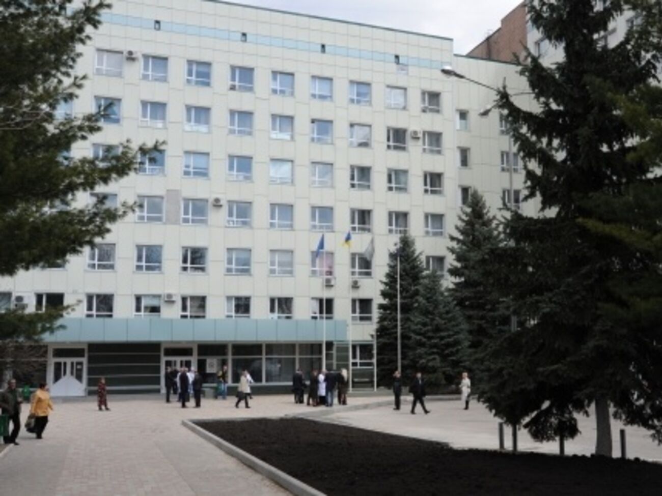 В харьковской "неотложке" остаются четверо пострадавших