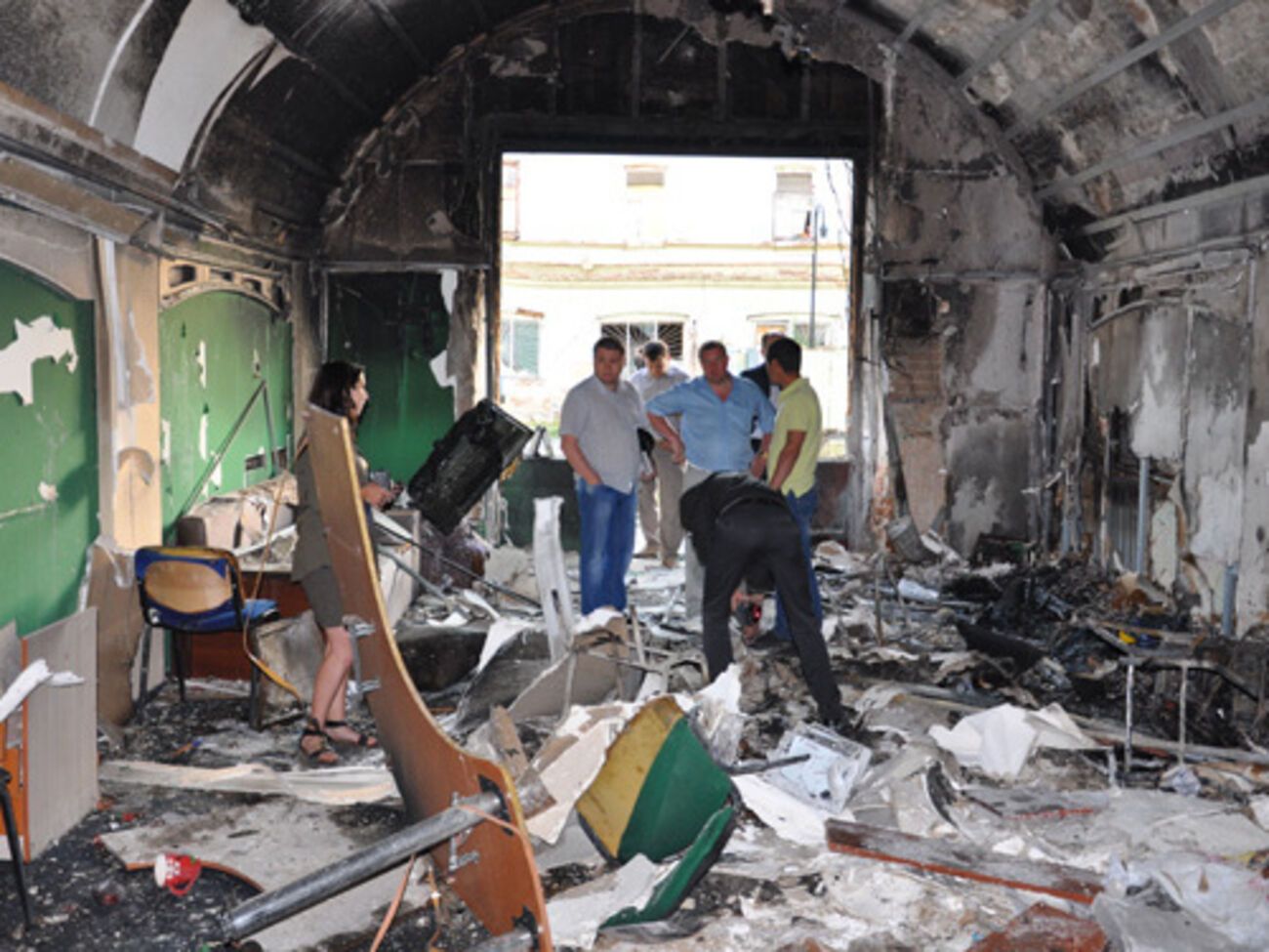 МВД: В офисе "Свободы" находилось более 10 литров краски