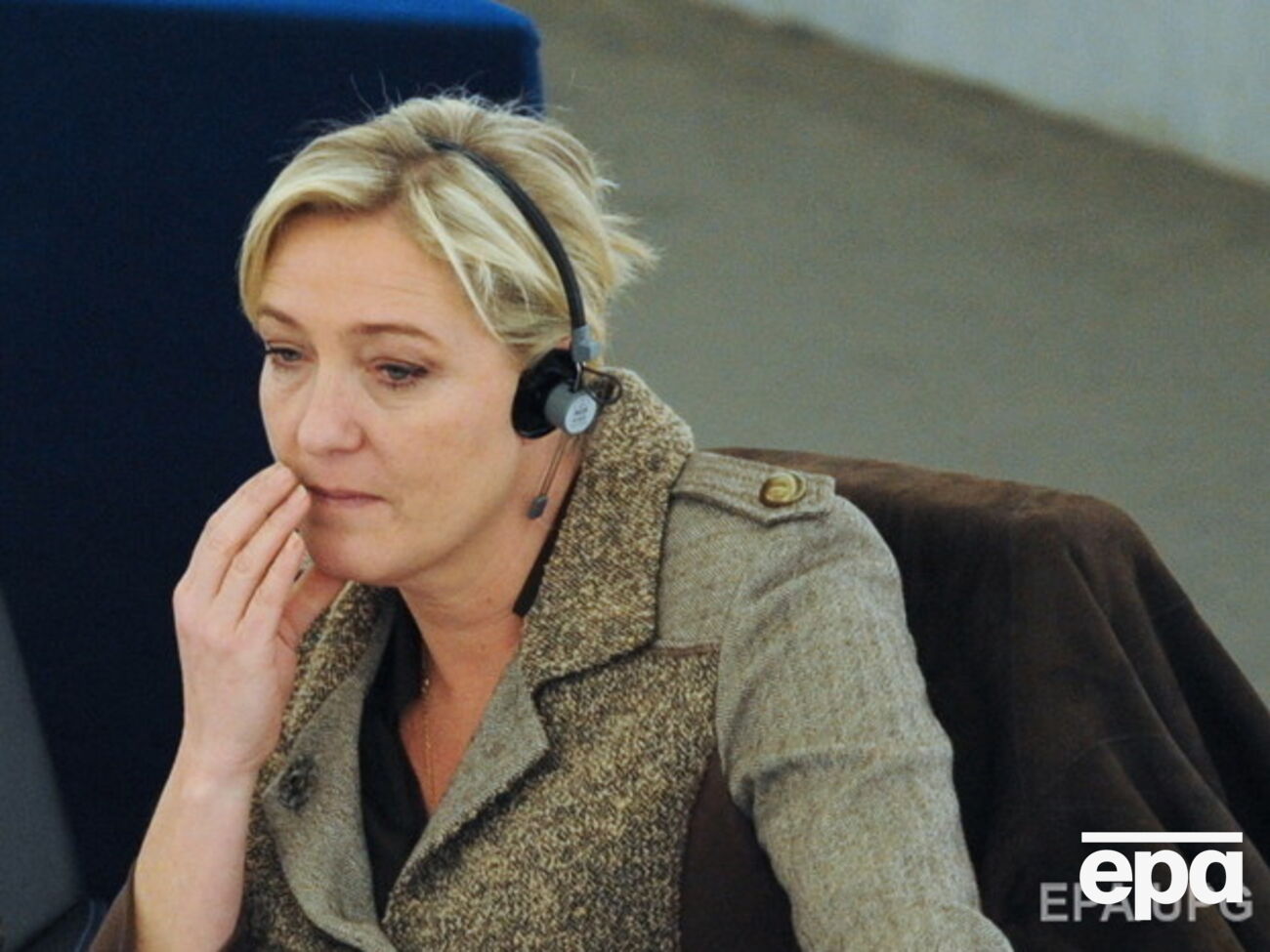 Возглавила группу сторонница кремлевской политики Ле Пен